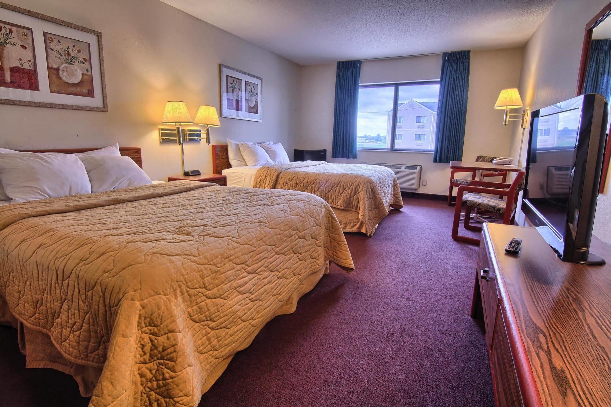 Quality Inn & Suites Danville Exterior photo